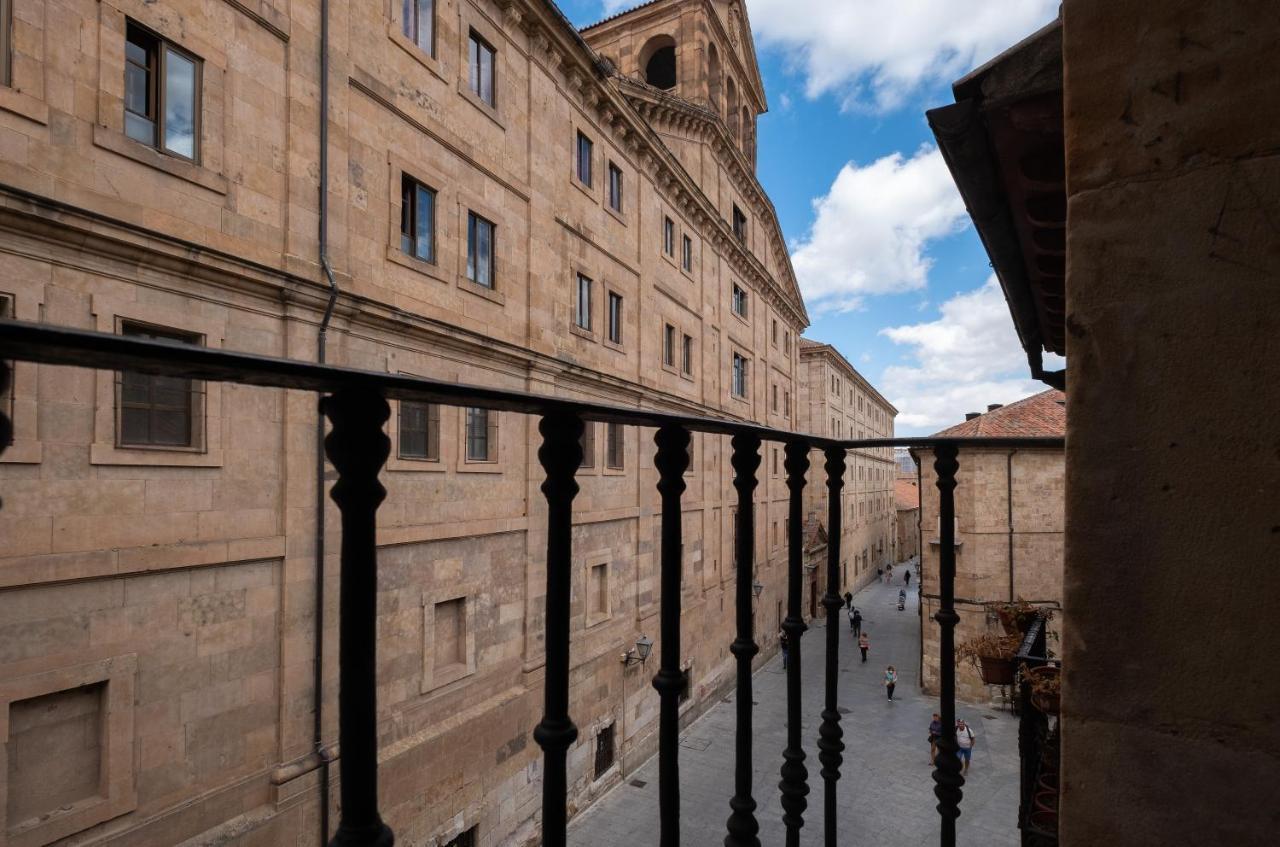 Estudio En La Calle Mas Bonita De Salamanca Eksteriør billede