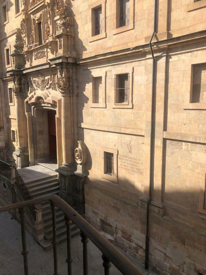 Estudio En La Calle Mas Bonita De Salamanca Eksteriør billede